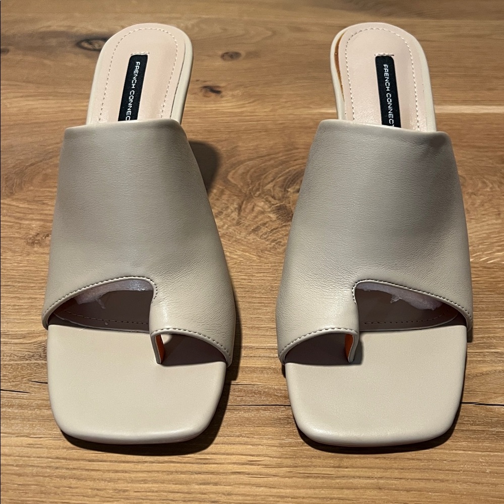 NEW French Connection Nude Kelly High Heel Toe Loop Slides Reg. $118 Size 9 - Picture 2 of 11